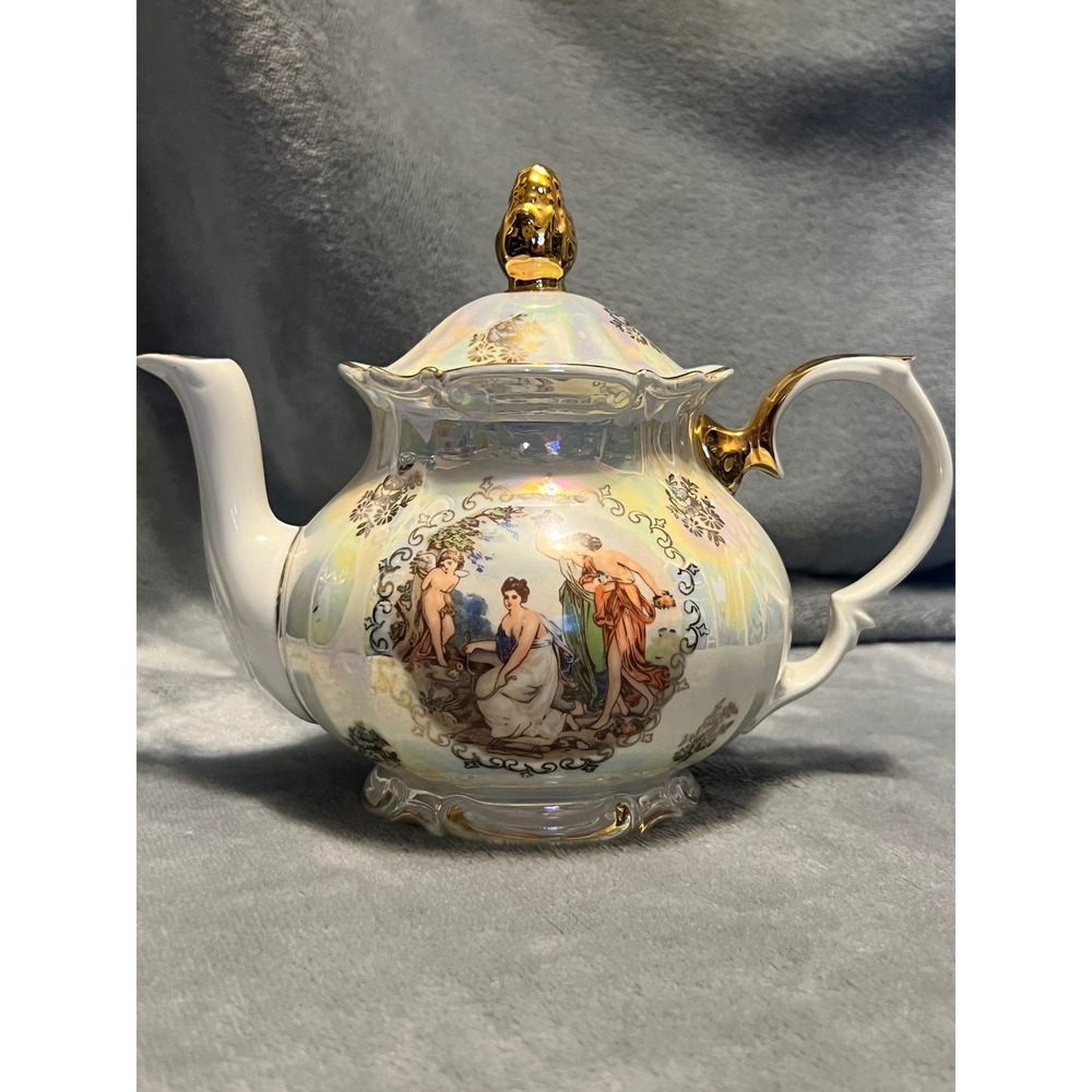 Kahla GDR Iridescent Lusterware Teapot Fragonard Courting Couple Gold Trim 23